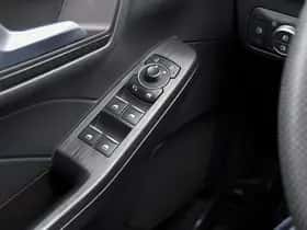 Ford Kuga (2023) thumbnail 35