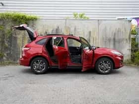 Ford Kuga (2023) thumbnail 37