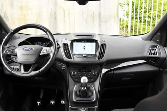 Ford Kuga (2019) thumbnail 13
