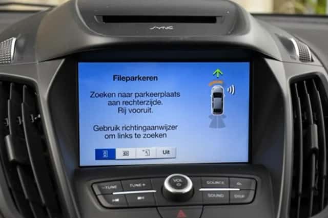 Ford Kuga (2019) thumbnail 22