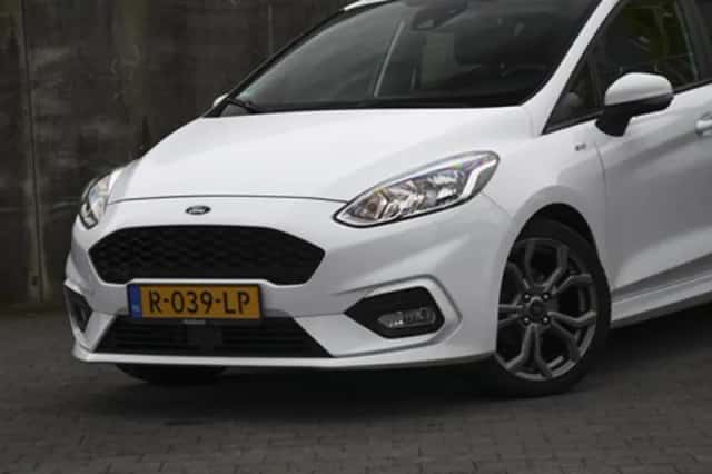 Ford Fiesta (2018) thumbnail 2