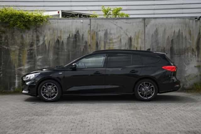 Ford Focus (2020) thumbnail 3