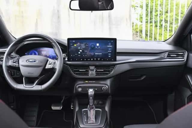 Ford Focus (2023) thumbnail 17