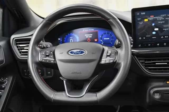 Ford Focus (2023) thumbnail 18