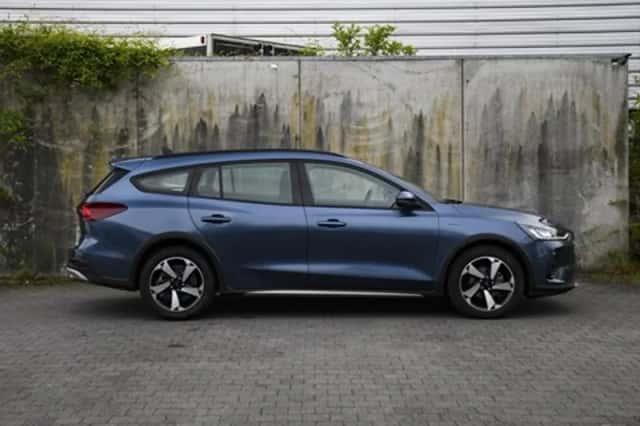 Ford Focus (2025) thumbnail 4