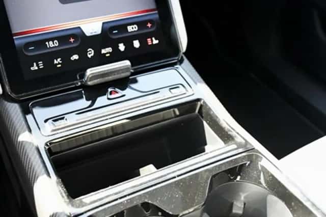 Ford Explorer (2024) thumbnail 36