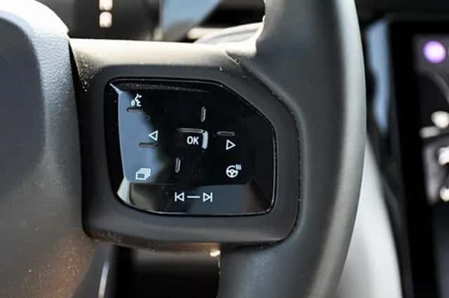 Ford Explorer (2024) thumbnail 37