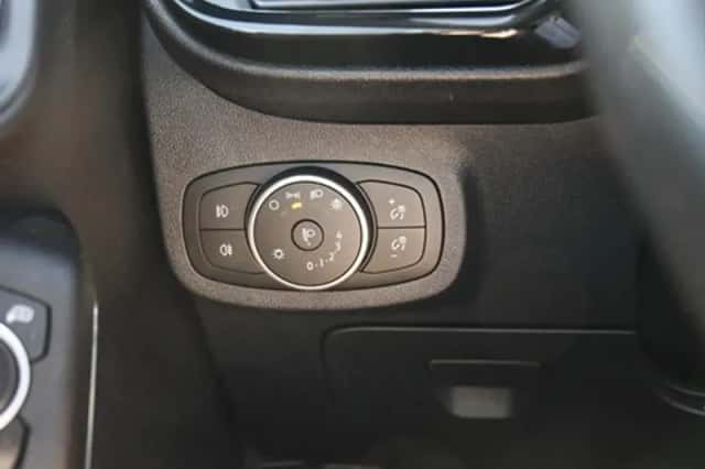 Ford Fiesta (2020) thumbnail 29