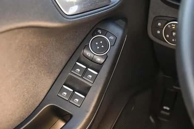 Ford Fiesta (2020) thumbnail 30