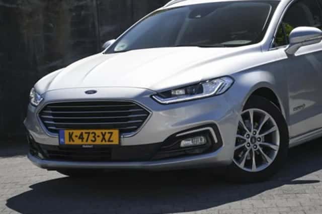 Ford Mondeo (2021) thumbnail 2