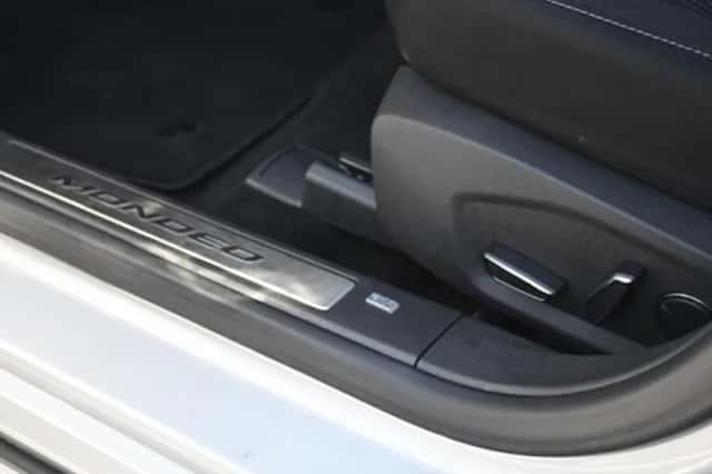 Ford Mondeo (2021) thumbnail 12