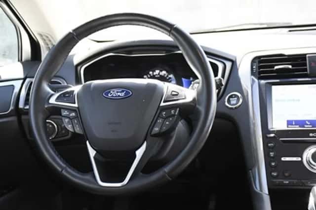 Ford Mondeo (2021) thumbnail 18