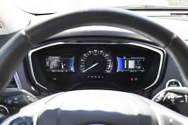 Ford Mondeo (2021) thumbnail 19