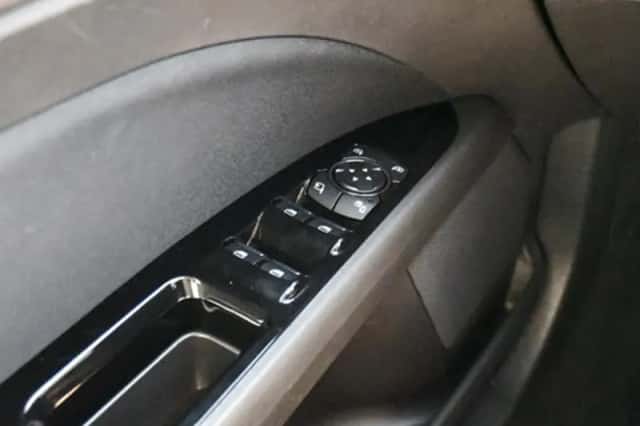 Ford Mondeo (2021) thumbnail 35