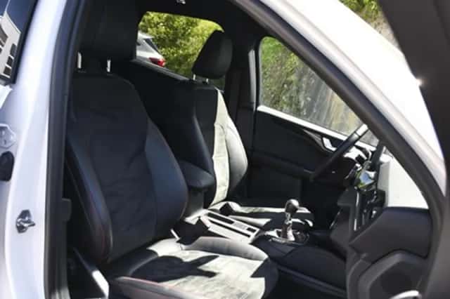 Ford Kuga (2022) thumbnail 11