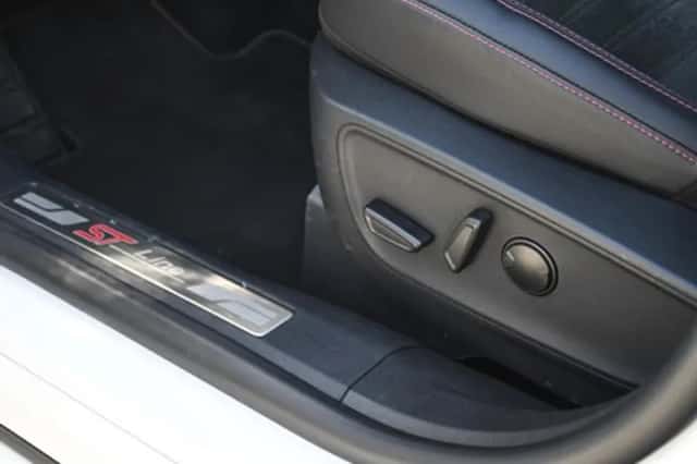 Ford Kuga (2022) thumbnail 12