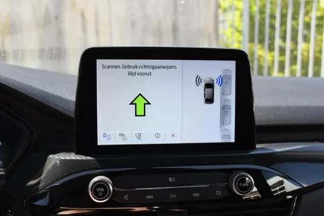 Ford Kuga (2022) thumbnail 25