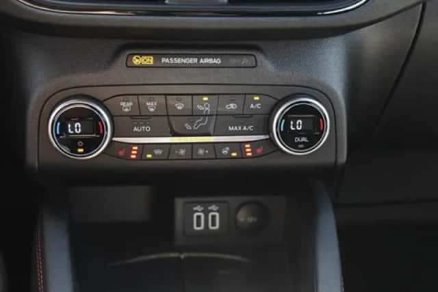 Ford Kuga (2022) thumbnail 29