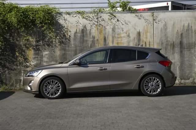 Ford Focus (2019) thumbnail 3
