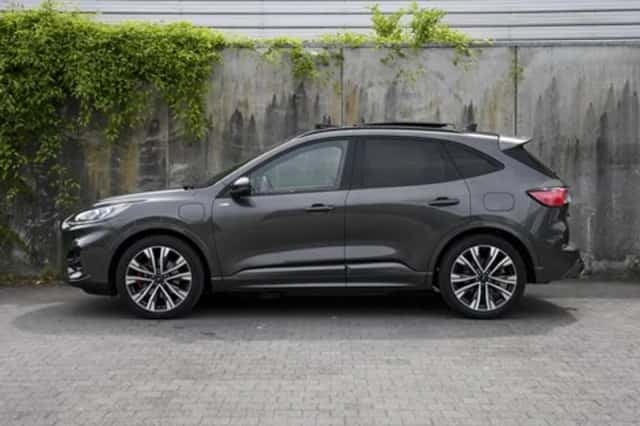 Ford Kuga (2020) thumbnail 4