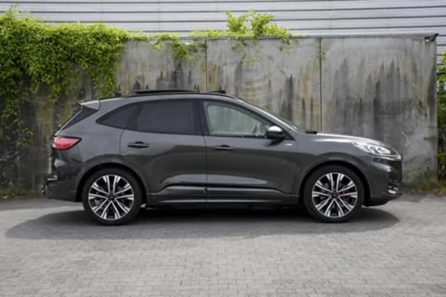 Ford Kuga (2020) thumbnail 5