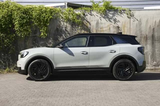 Ford Explorer (2026) thumbnail 4