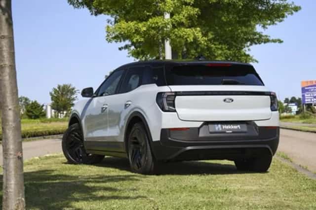 Ford Explorer (2026) thumbnail 6
