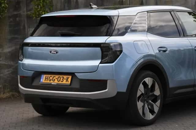 Ford Explorer (2025) thumbnail 6