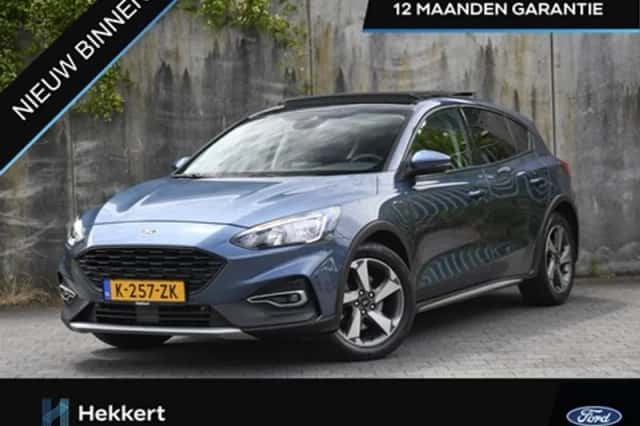 Ford Focus (2019) thumbnail 1