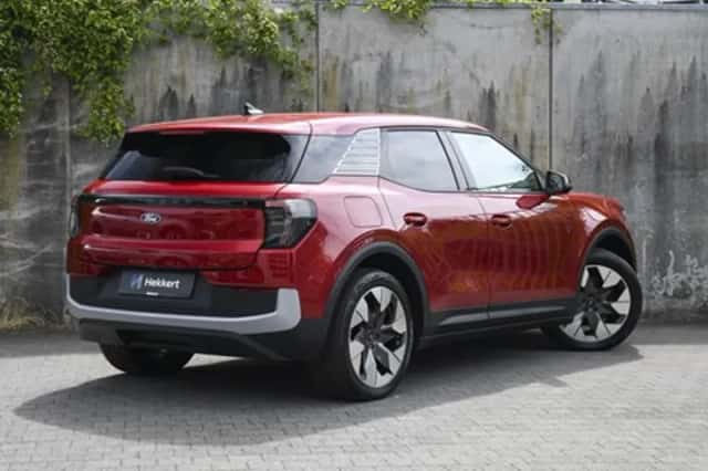 Ford Explorer (2026) thumbnail 5