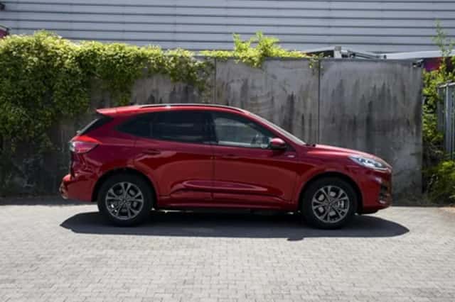 Ford Kuga (2021) thumbnail 4