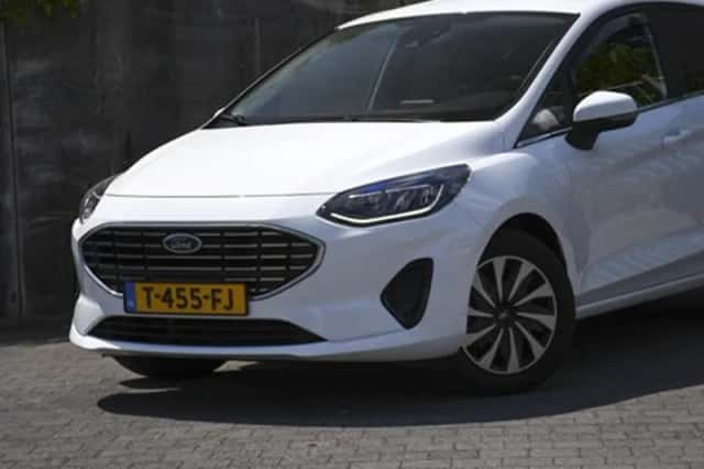 Ford Fiesta (2023) thumbnail 2