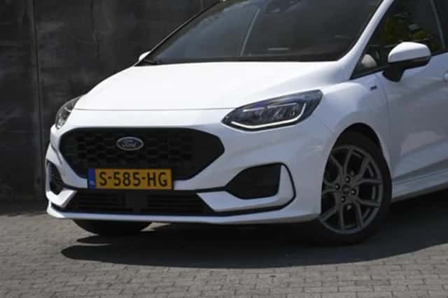 Ford Fiesta (2022) thumbnail 2
