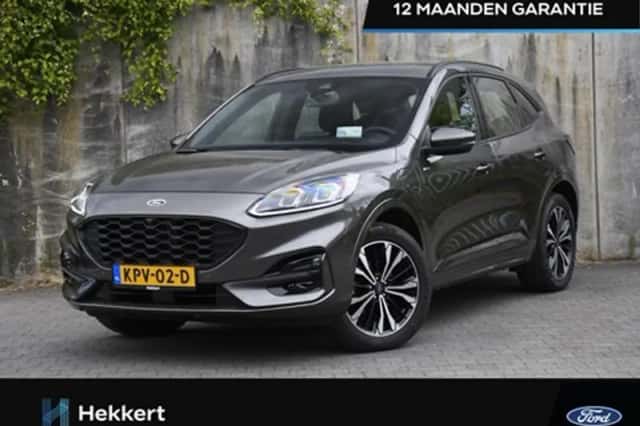 Ford Kuga (2022) thumbnail 1