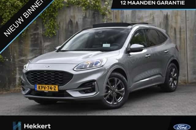 Ford Kuga (2023) thumbnail 1