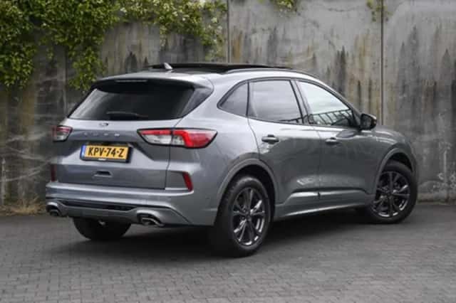 Ford Kuga (2023) thumbnail 6