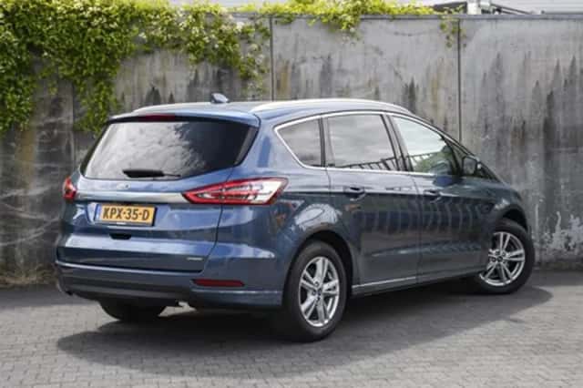 Ford S-Max (2023) thumbnail 5