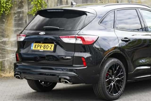 Ford Kuga (2023) thumbnail 6