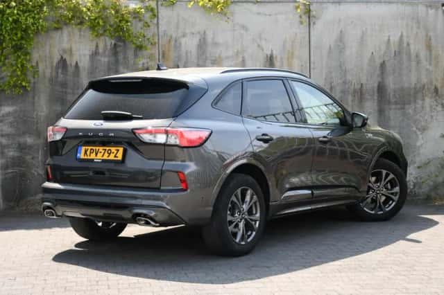 Ford Kuga (2022) thumbnail 5