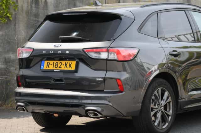 Ford Kuga (2021) thumbnail 6