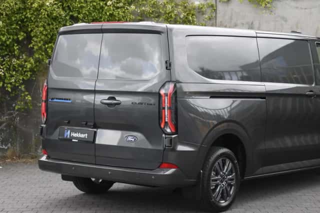 Ford E-Transit Custom (2026) thumbnail 6