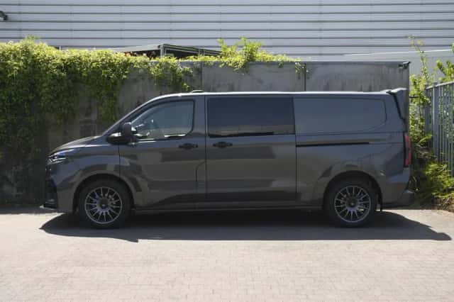 Ford E-Transit Custom (2024) thumbnail 6