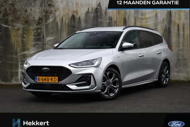 Ford Focus (2022) thumbnail 1
