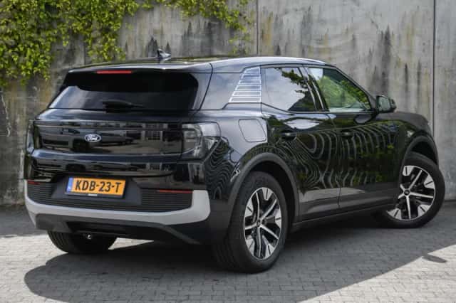 Ford Explorer (2026) thumbnail 5