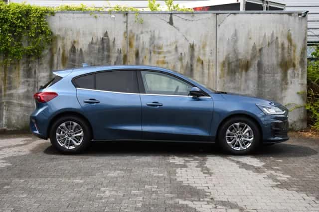 Ford Focus (2025) thumbnail 4