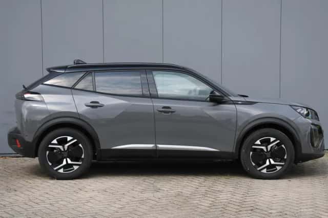 Peugeot e-2008 (2025) thumbnail 4