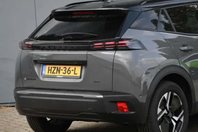Peugeot e-2008 (2025) thumbnail 6