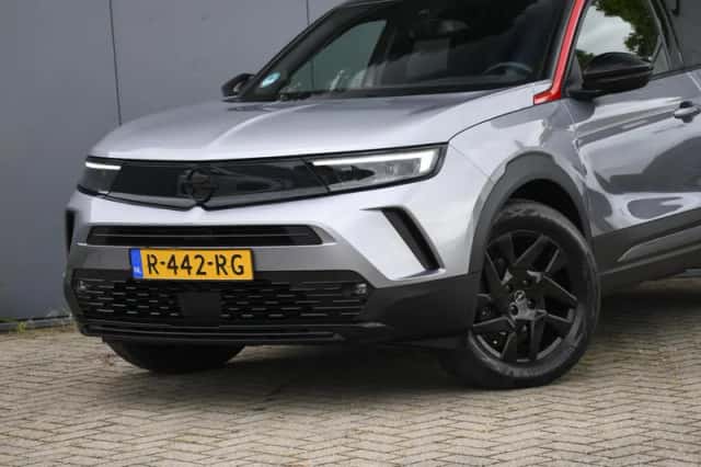 Opel Mokka (2022) thumbnail 2