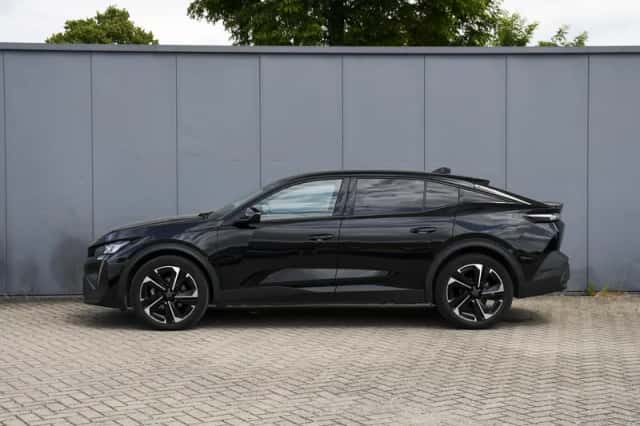 Peugeot 408 (2025) thumbnail 3
