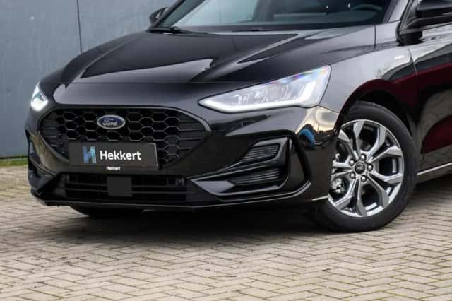 Ford Focus (2024) thumbnail 2